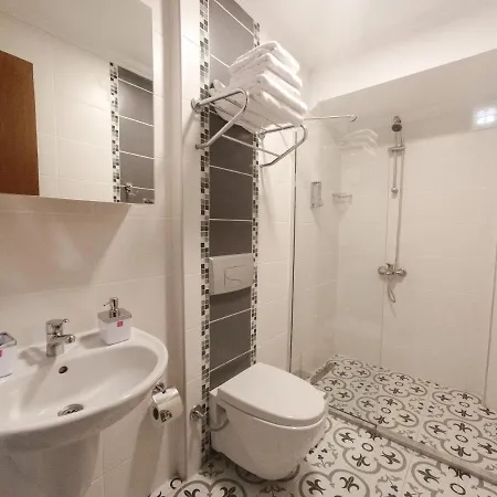 Nova Aparts 4* אקיאקה